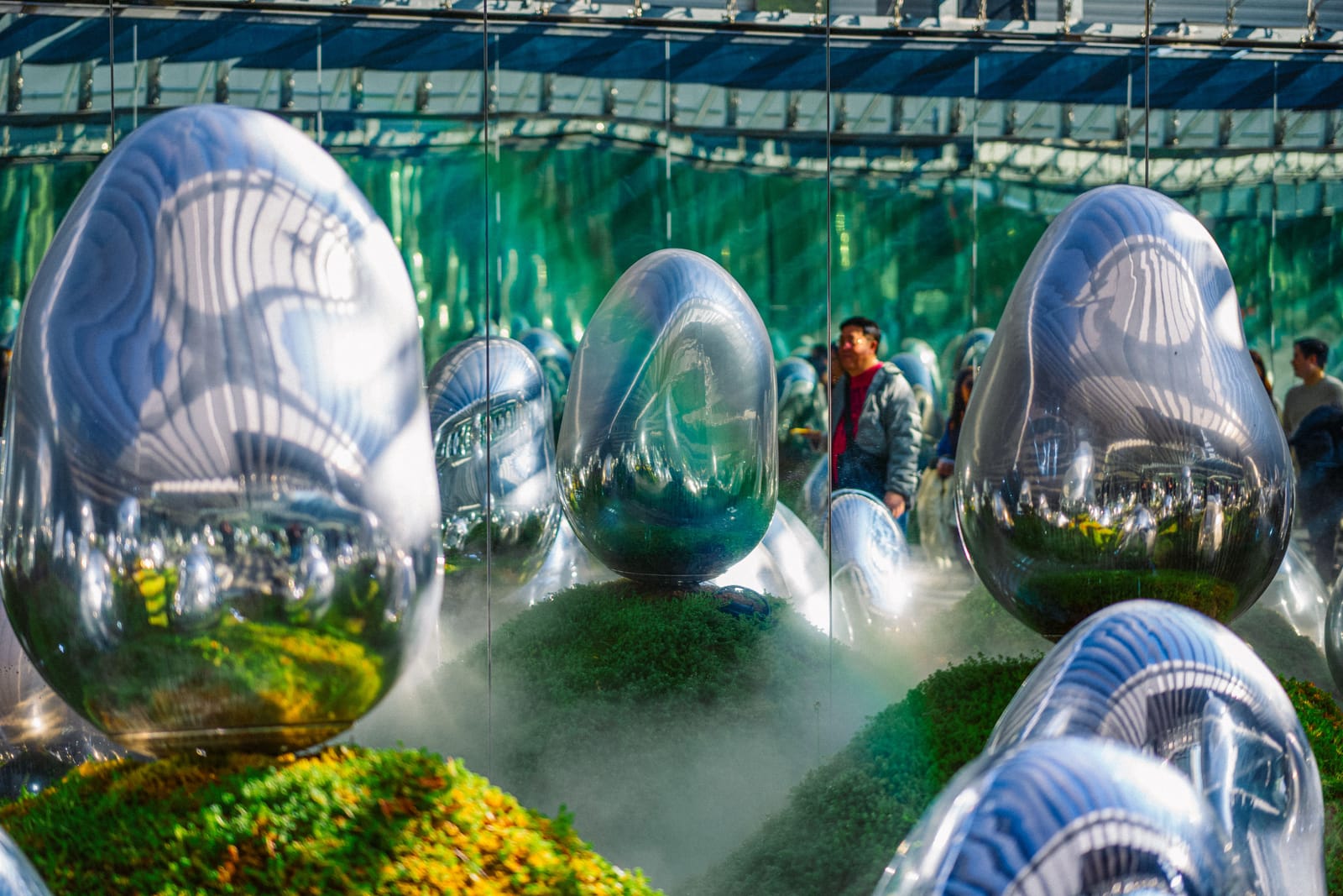 teamLab digital art